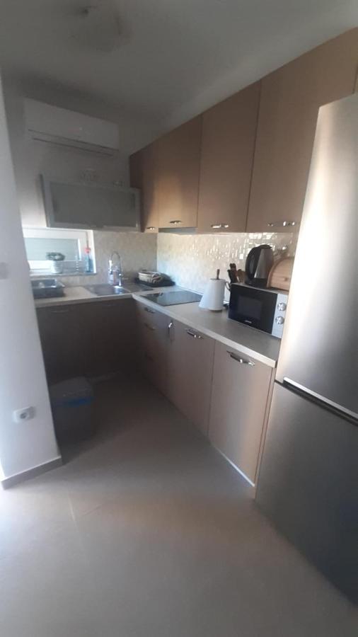 Apartmani Lucija Povljana Exterior foto